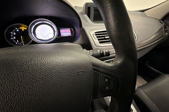 Renault Megane 22 of 25