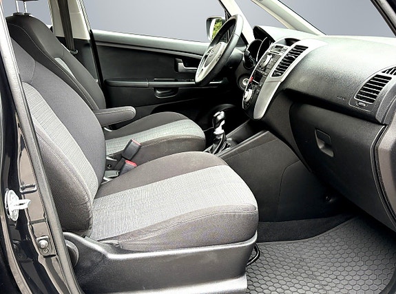Kia Venga 10 of 12