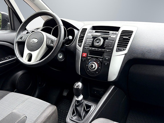 Kia Venga 8 of 12