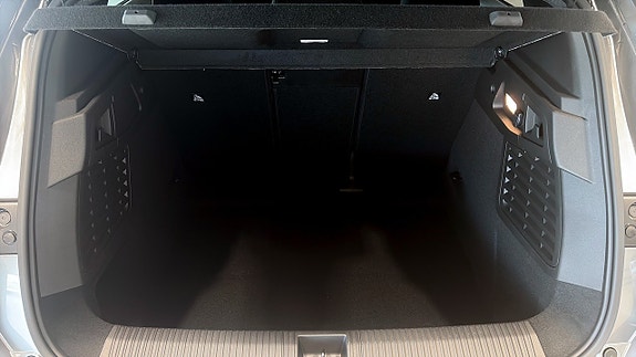 Renault Scenic E-Tech 10 of 21