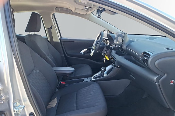 Toyota Yaris 6 of 19
