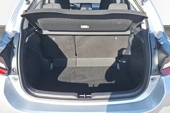 Toyota Yaris 10 of 19