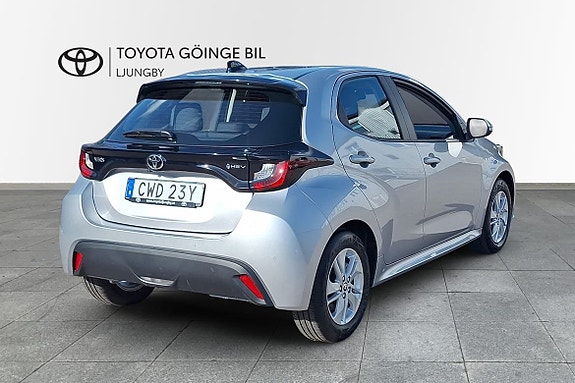Toyota Yaris 18 of 19