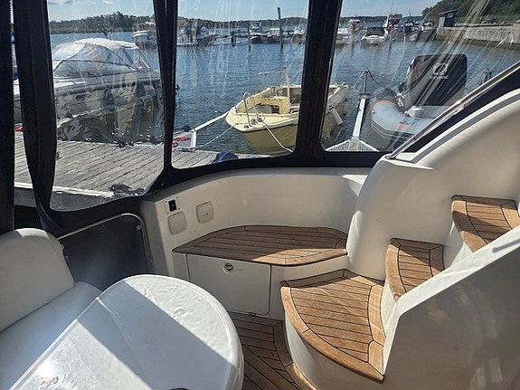 Sealine F37 - 2 x VP KAMD 44 (Axlar) 7 of 30