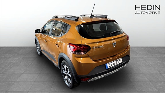 Dacia Sandero 4 of 9