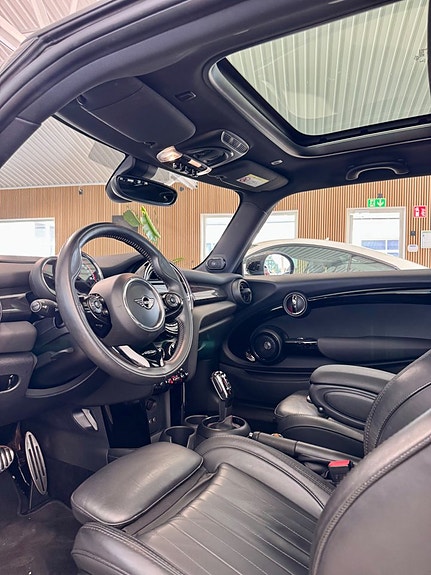MINI John Cooper Works 7 of 9