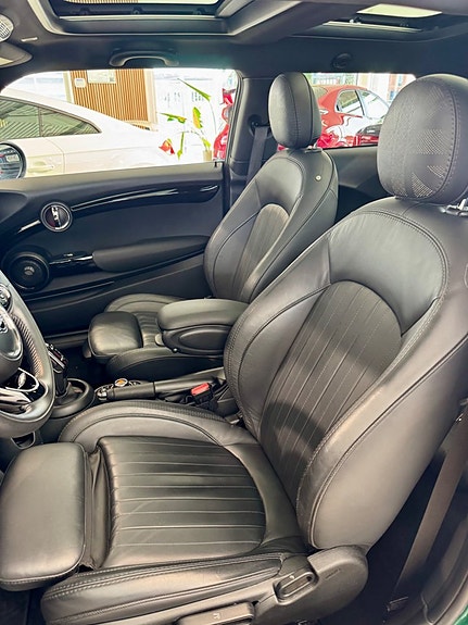 MINI John Cooper Works 6 of 9