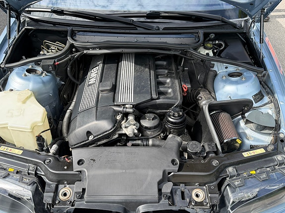 BMW 328Ci 6 of 11