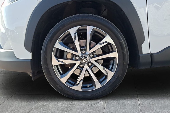Toyota Corolla Cross 17 of 23
