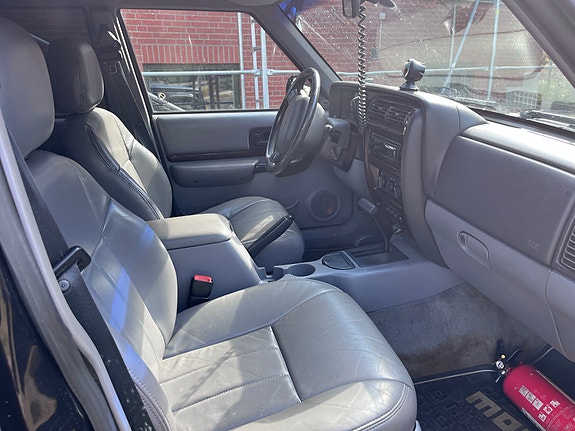 Jeep Cherokee 11 of 12