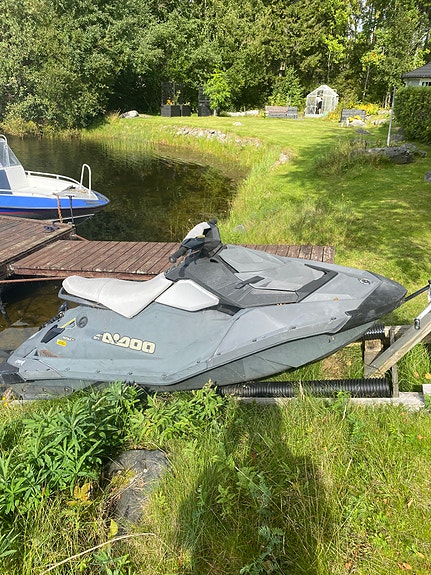 Seadoo spark 2015 2 of 3