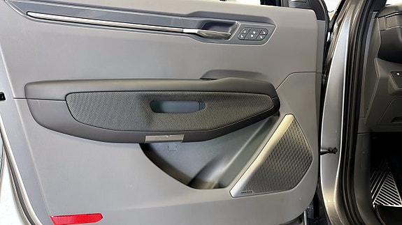 Kia EV9 11 of 13