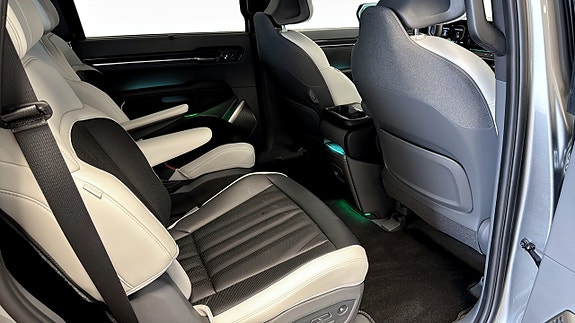 Kia EV9 5 of 13