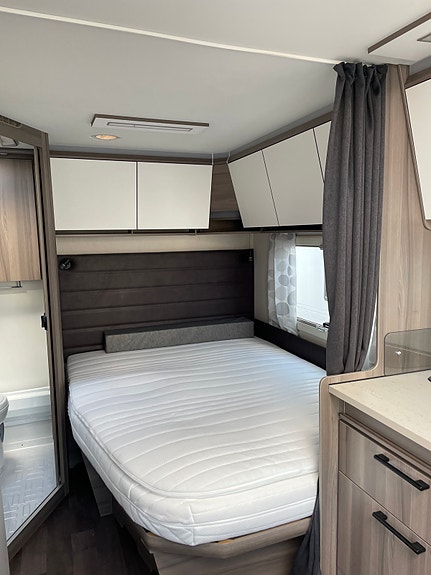 KABE Estate 470 XL KS 6 of 8