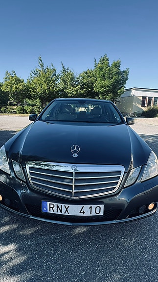 Mercedes-Benz E250 6 of 11
