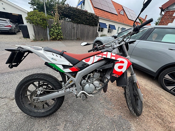 Aprilia SX 50 2 of 5