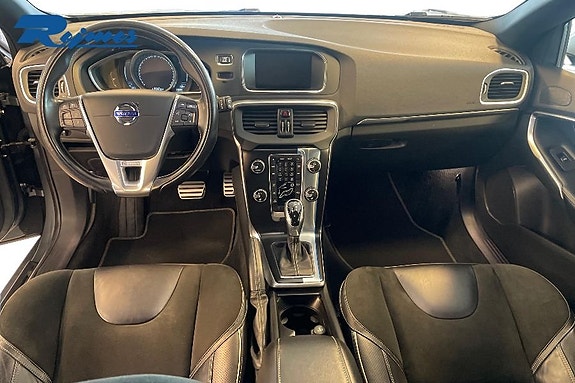 Volvo V40 10 of 20