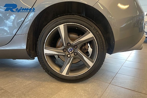 Volvo V40 20 of 20
