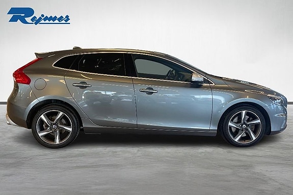 Volvo V40 7 of 20