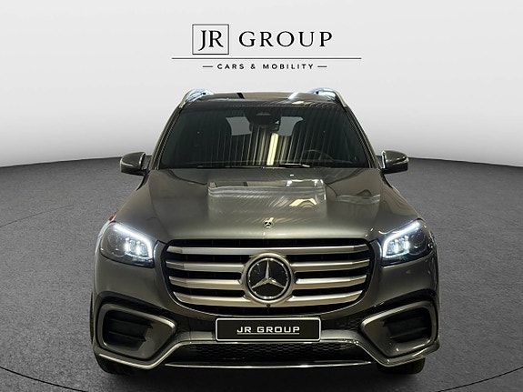 Mercedes-Benz GLS450 d 2 of 13