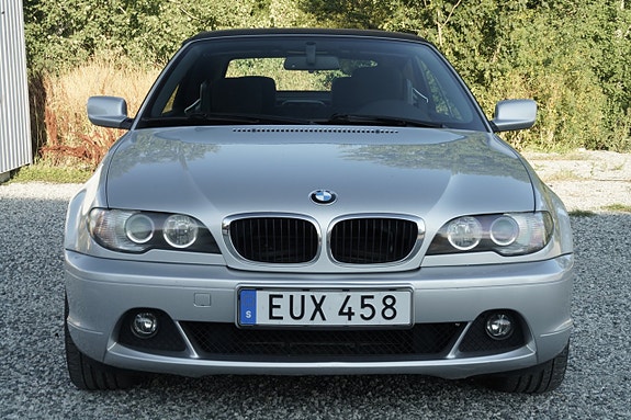 BMW 318 2 of 10