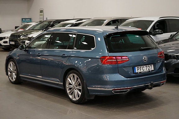 Volkswagen Passat 5 of 18
