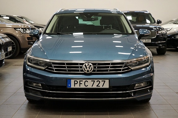 Volkswagen Passat 3 of 18