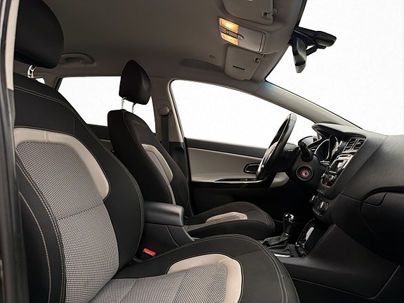 Kia Ceed 14 of 29