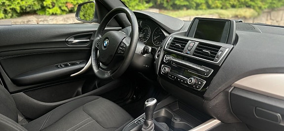 BMW 118d 5 of 11