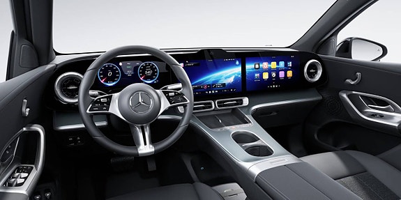 Mercedes-Benz GLC300 8 of 11