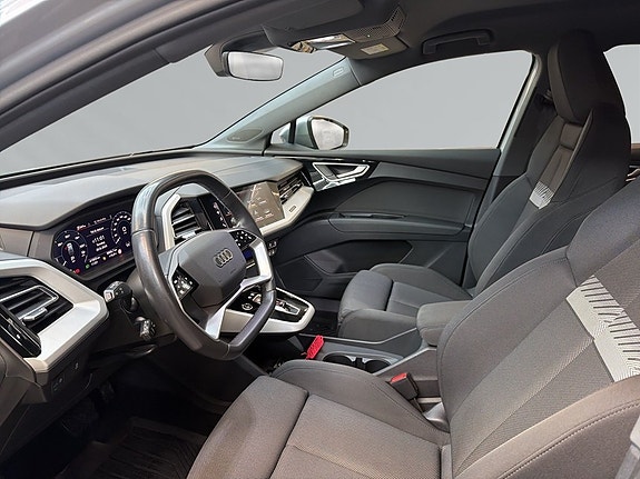 Audi Q4 e-tron 5 of 9