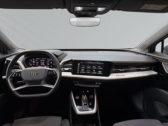 Audi Q4 e-tron 7 of 9