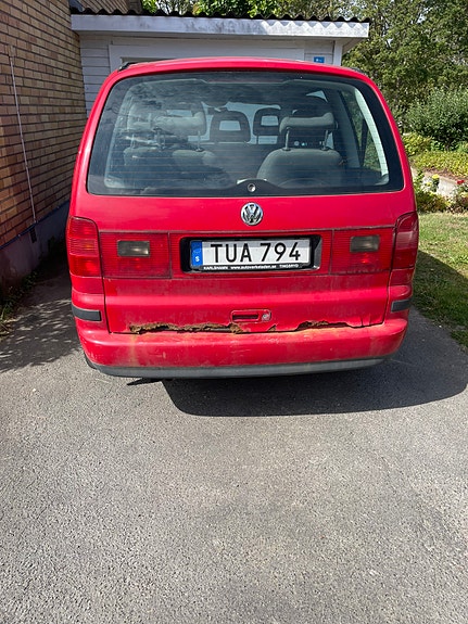 Volkswagen Sharan 3 of 11