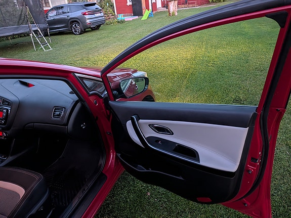 Kia Ceed 19 of 19
