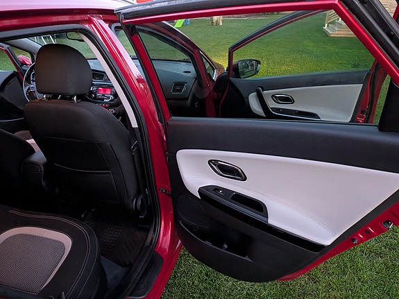 Kia Ceed 17 of 19
