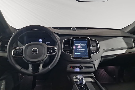 Volvo XC90 9 of 19