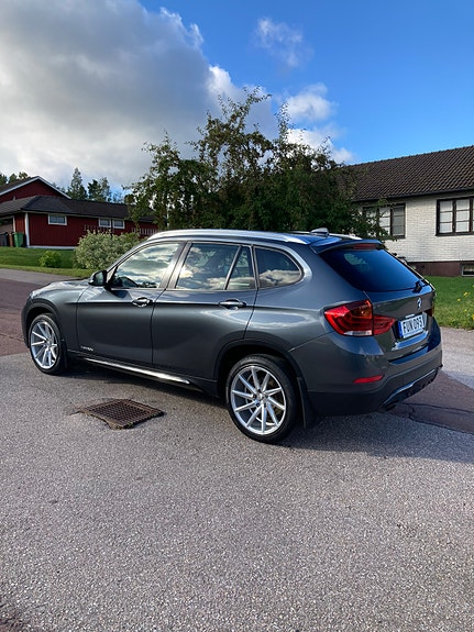 BMW X1 2 of 5