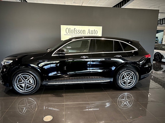 Mercedes-Benz EQC400 2 of 14