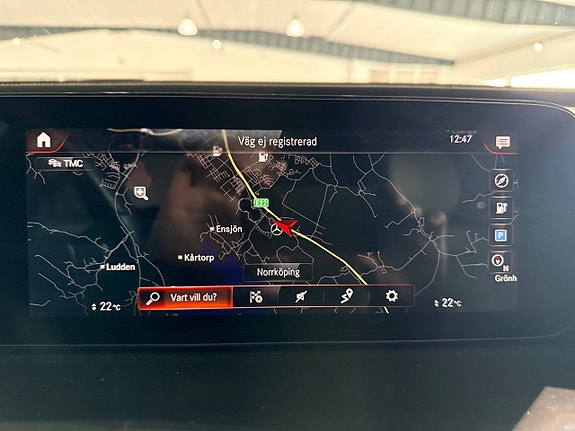 Mercedes-Benz EQC400 13 of 14