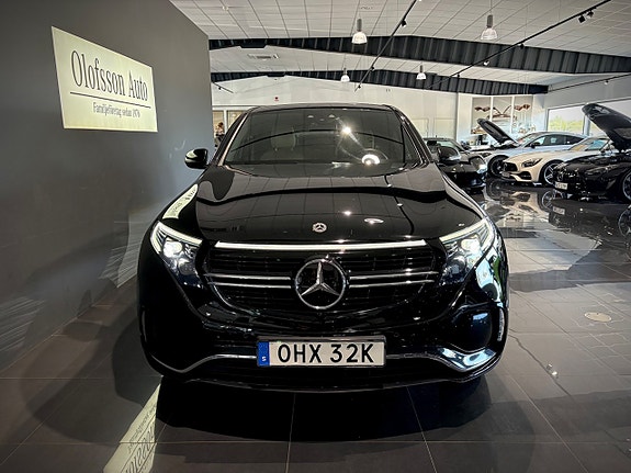Mercedes-Benz EQC400 12 of 14