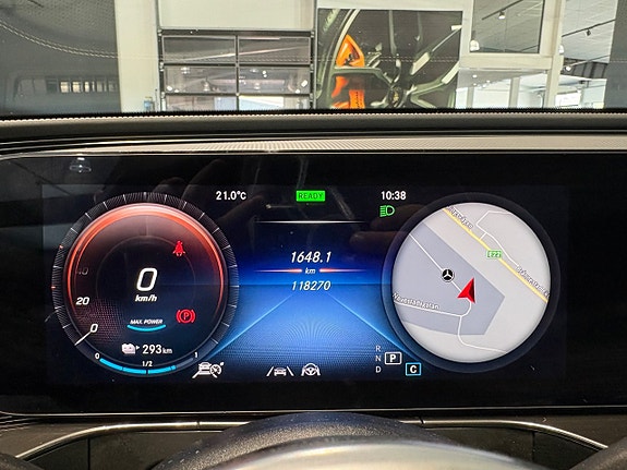 Mercedes-Benz EQC400 6 of 14