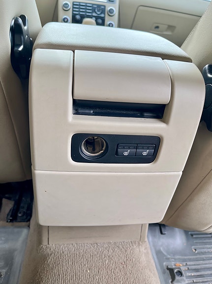 Volvo V70 9 of 14