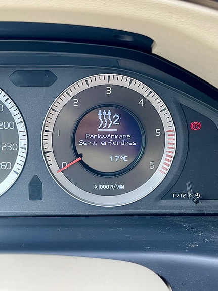 Volvo V70 14 of 14