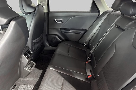 Kia K4 10 of 21