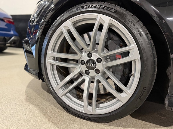 Audi S6 7 of 16