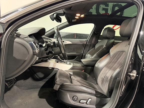 Audi S6 8 of 16