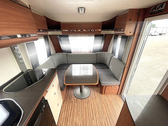 Adria 542 UT, Enkelsängar, Toa bak, Alde, Boxmarkis, 1500 kg 6 of 13