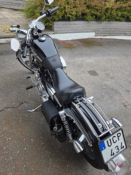 Harley-Davidson Sportster XL 1200 C (100års Jubileumsmodell) 7 of 11