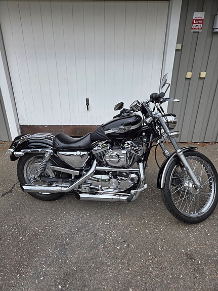 Harley-Davidson Sportster XL 1200 C (100års Jubileumsmodell) 3 of 11