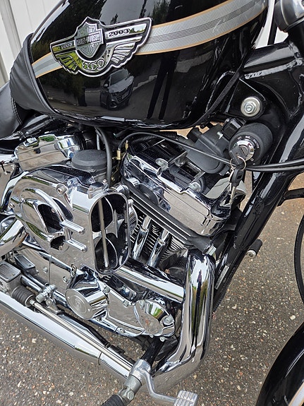 Harley-Davidson Sportster XL 1200 C (100års Jubileumsmodell) 4 of 11